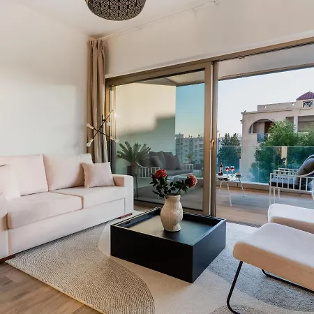 Wonderful Vacation For Up To Six Guests With Balcony All Yours *